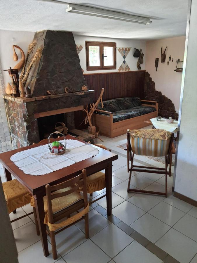 Dwelling Zara Villa Solèminis Екстериор снимка